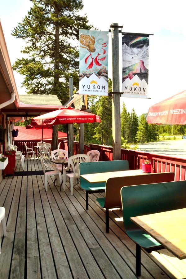 Spirit Lake Lodge Уайтхорс Екстериор снимка