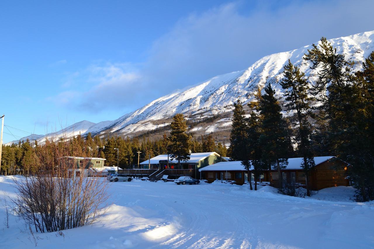Spirit Lake Lodge Уайтхорс Екстериор снимка